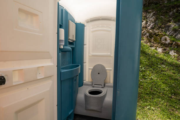 Best Porta potty delivery and setup  in Lannon, WI